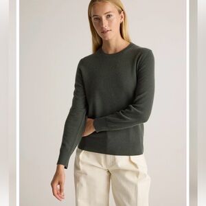 Quince Mongolian Cashmere Crewneck Sweater